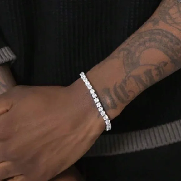 NWT 5 carat STUNNING
Sterling Silver 3mm Moissanite
Tennis Bracelet - Picture 5 of 5